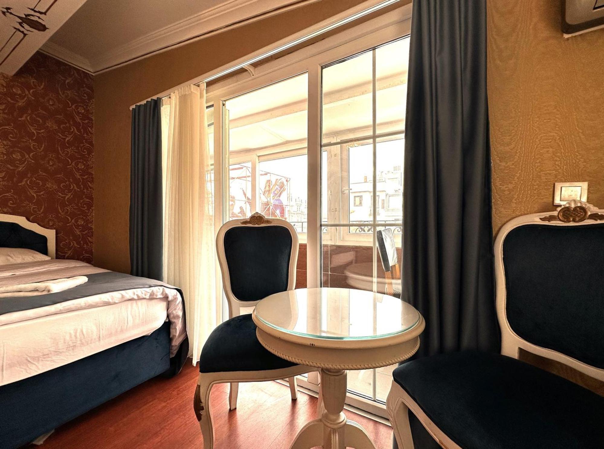 The Istanbul Alyon Hotel Taksim Bagian luar foto